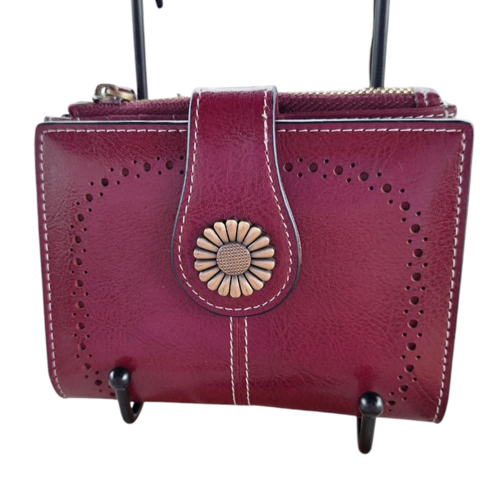 Sendefn Elegant Burgundy Leather Bifold RFID Wallet Snap Closure NWOT
